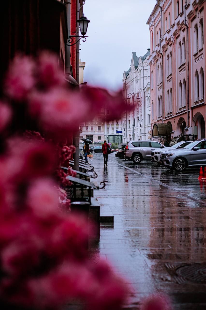 Дожди 28 июля. Москва под дождем. Дождь в Москве фото. Дождь фото красивые. Дождь в Москве фото красивые.