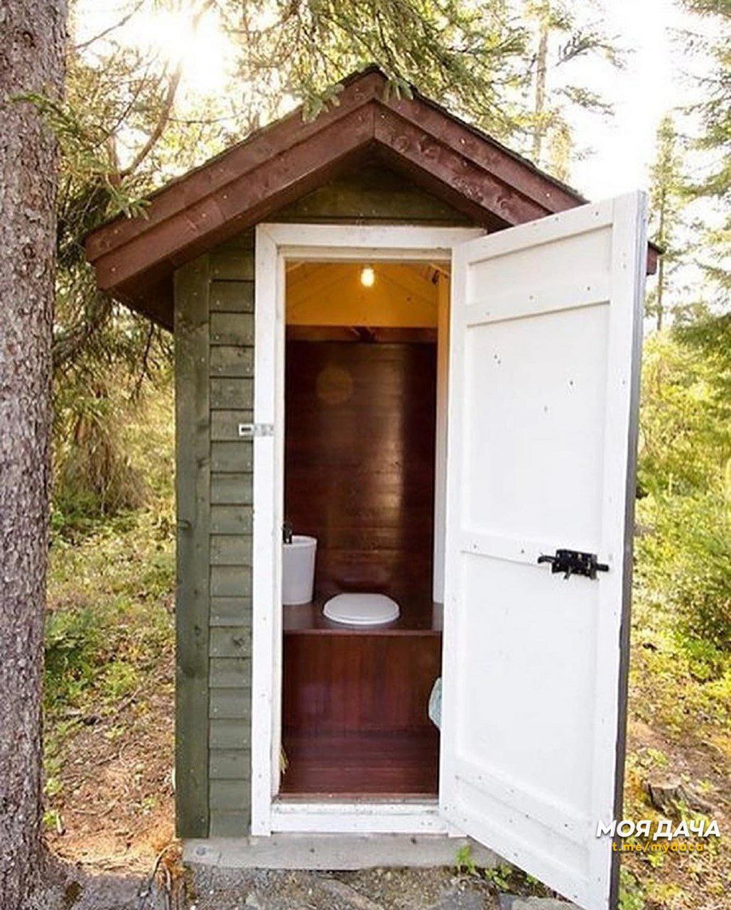 дачный туалет в скандинавском стиле