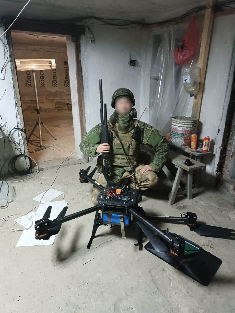 Ударные беспилотники. Военные дроны. ВСУ В школе. Военная лаборатория.